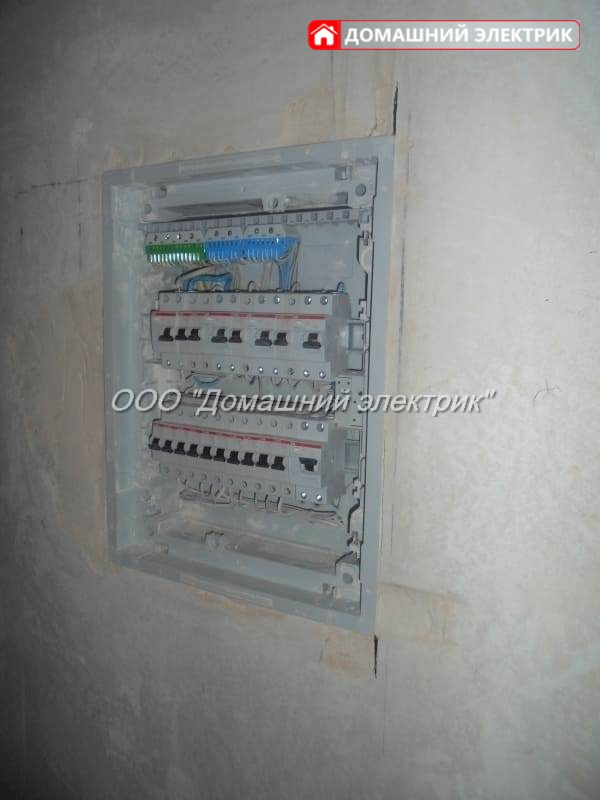 установка электрического щита в стену, сборка и монтаж электрощита на 24 модуля