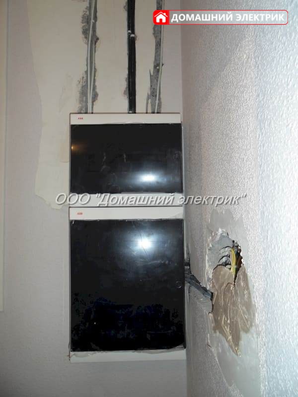 замена и перенос электрощита под ключ на соседнюю стену в квартире новостройке под ключ